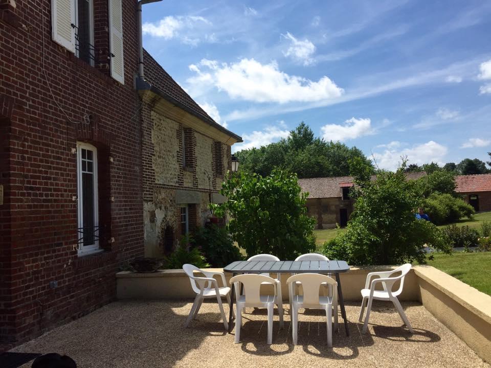La Maison D'Amis Auneuil Экстерьер фото